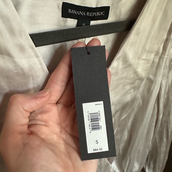 NWT Banana Republic Silk Blouse with Waist Tie - Picture 3 of 6